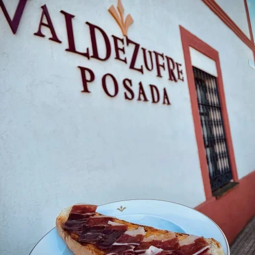 hotel-posada-de-valdezufre-desayuno